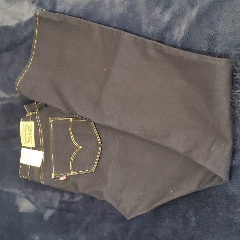 Levis - 725 High Rise Bootcut Size 30W 34L. Brand New Jeans, No Offers under $31